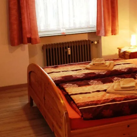 Gasthof Silberhaus Гостевой дом Trostau